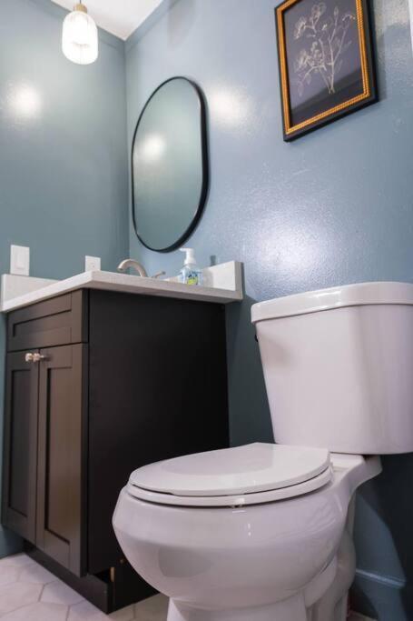 House Near Tampa Zoo And Busch Gardens, Free High Speed Wifi Villa Екстериор снимка