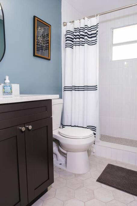 House Near Tampa Zoo And Busch Gardens, Free High Speed Wifi Villa Екстериор снимка