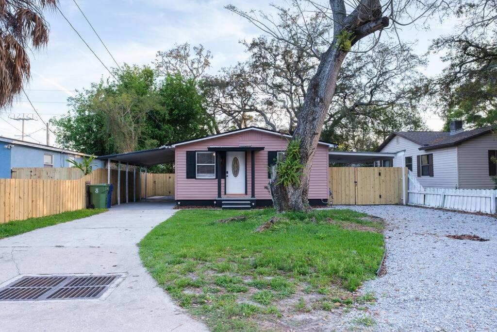 House Near Tampa Zoo And Busch Gardens, Free High Speed Wifi Villa Екстериор снимка