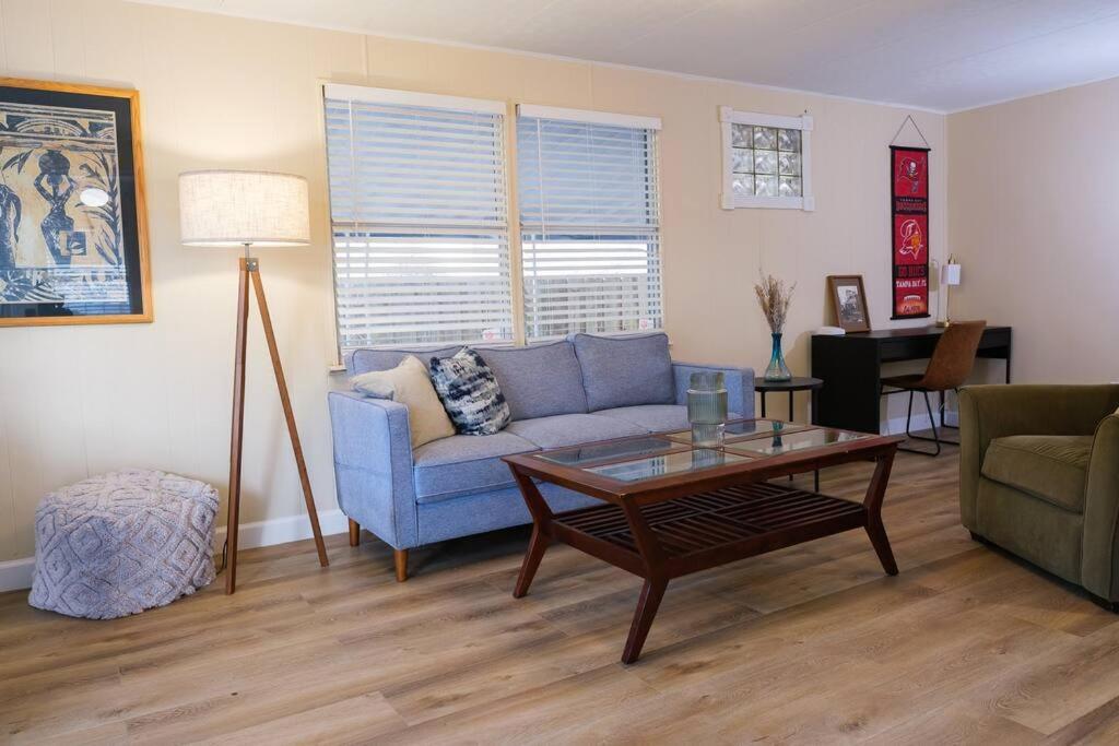 House Near Tampa Zoo And Busch Gardens, Free High Speed Wifi Villa Екстериор снимка
